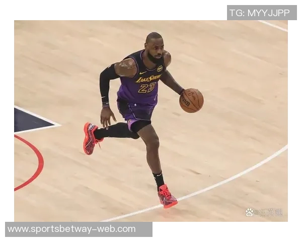 浓眉半场状态低迷未得分仅靠6篮板2助攻支撑球队表现