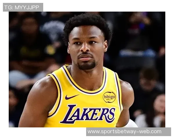 媒体人称布朗尼在NBA垃圾时间表现无敌实至名归的历史最佳